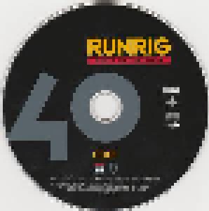 Runrig: Party On The Moor (3-CD + 2-DVD) - Bild 4
