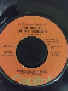 Merle Haggard And The Strangers: The Roots Of My Raising / The Way It Was In '51 (7") - Bild 1