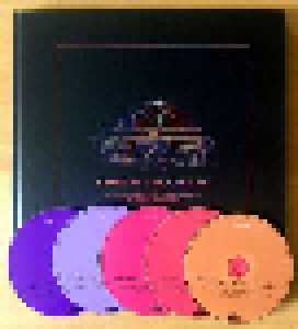 Bring Me The Horizon: Live At The Royal Albert Hall 22 Apr 2016 - For Teenage Cancer Trust (2-CD + 2-DVD + Blu-ray Disc) - Bild 2