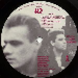 U2: The Unforgettable Fire (LP) - Bild 3