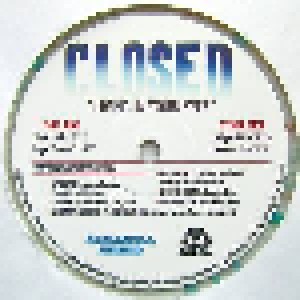 Closed: Living In Your Eyes (PIC-12") - Bild 6