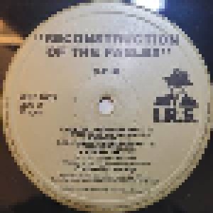 R.E.M.: Fables Of The Reconstruction (LP) - Bild 4
