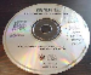 Honeymoon Suite: Racing After Midnight (CD) - Bild 3