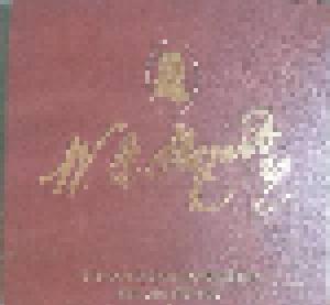 Wolfgang Amadeus Mozart: Mozart-Edition 4 - Serenade Und Divertimenti - Cover