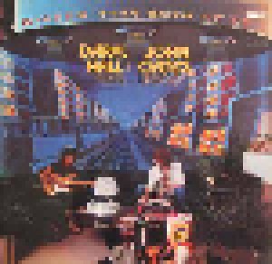 Daryl Hall & John Oates: Bigger Than Both Of Us (LP) - Bild 1