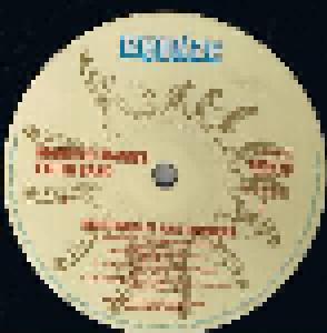 Manfred Mann's Earth Band: Nightingales & Bombers (LP) - Bild 3