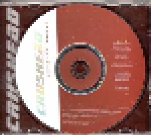 Crushead: Space Between (CD) - Bild 3