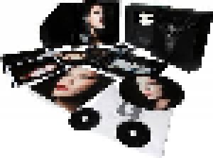 Tarja: What Lies Beneath (2-PIC-LP + 2-CD + USB Card) - Bild 2