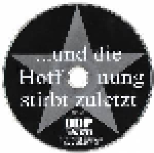 Der Dicke Polizist: ... Und Die Hoffnung Stirbt Zuletzt (CD) - Bild 4